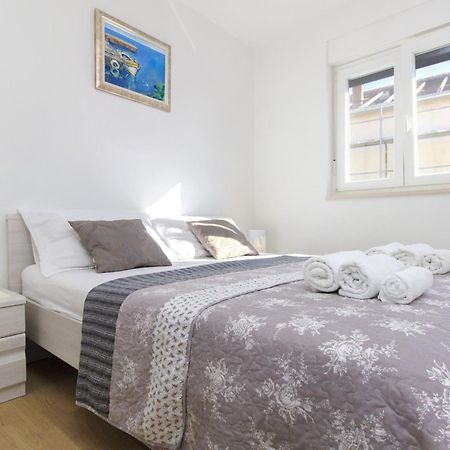 Apartments Luka Vodice Cameră foto